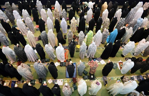 a İran'da Kurban Bayramı namazı