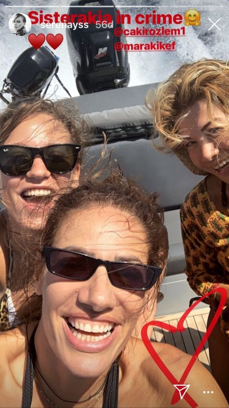 Serenay Sarıkaya tatil paylaşımları