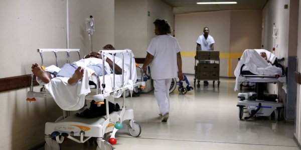 Fransa'da devlet hastanelerinde grev var