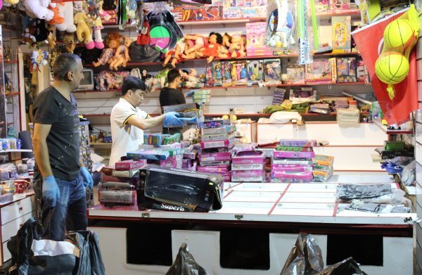 Eminönü esnafı zararın karşılanmasını bekliyor