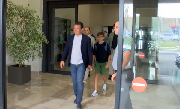 Ekrem İmamoğlu, Bodrum'dan İstanbul'a döndü