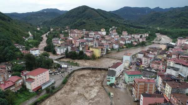 Samsun'daki sel nedeniyle 2 kişi hayatını kaybetti
