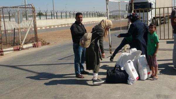 d Suriyelilerin Türkiye'ye dönüşü devam ediyor