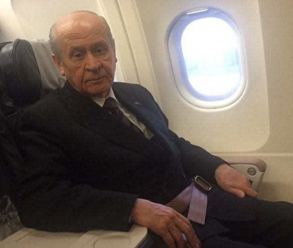 Devlet Bahçeli 4 yıl sonra yeniden uçağa bindi
