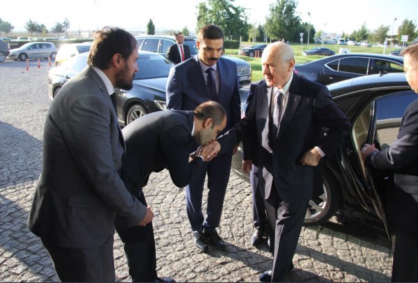 Devlet Bahçeli 4 yıl sonra yeniden uçağa bindi