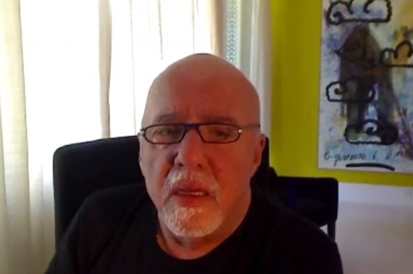 i Ünlü yazar Coelho, Fransa’dan özür diledi