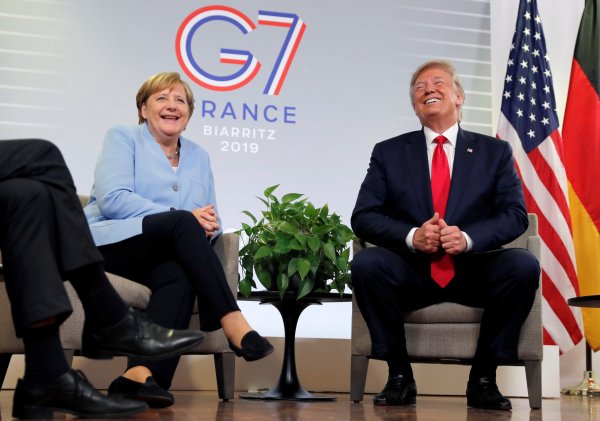 r Trump'ın sözleri Merkel'i güldürdü