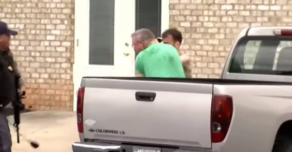 ABD'de çıplak cinayet zanlısı polise zor anlar yaşattı