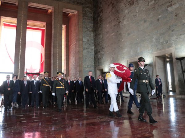 a Anıtkabir'de 30 Ağustos Zafer Bayramı Töreni