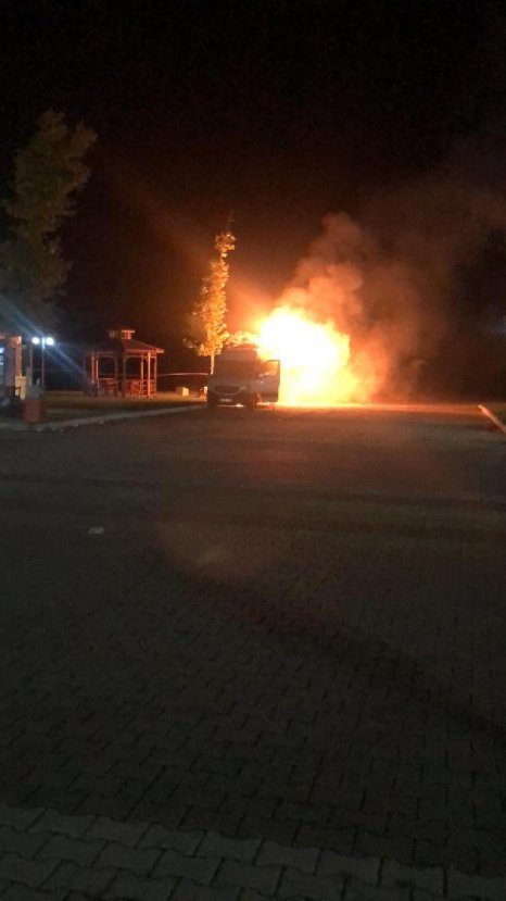 d İrem Derici konserinde faciadan dönüldü