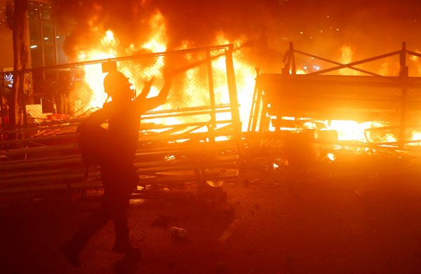 r Hong Kong protestoları devam ediyor