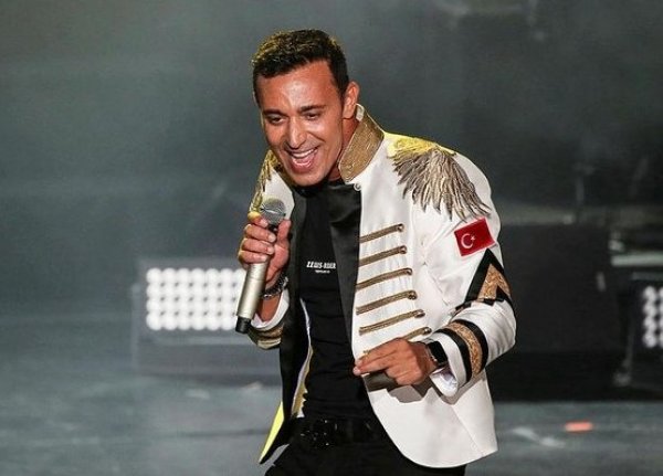 Mustafa Sandal'dan Emina itirafı