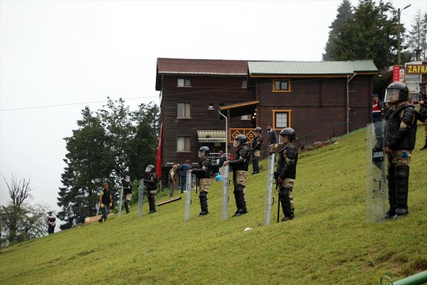 a Ayder Yaylası'nda salıncak sorunu ortadan kalktı