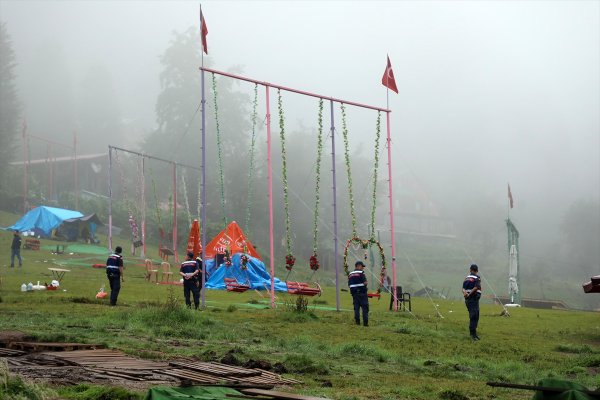 a Ayder Yaylası'nda salıncak sorunu ortadan kalktı