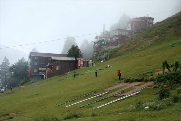 a Ayder Yaylası'nda salıncak sorunu ortadan kalktı