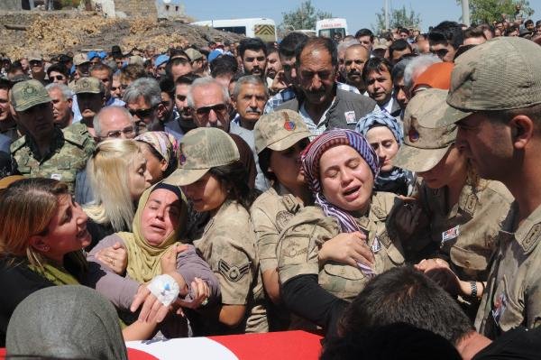 Mardinli şehit son yolculuğuna uğurlandı