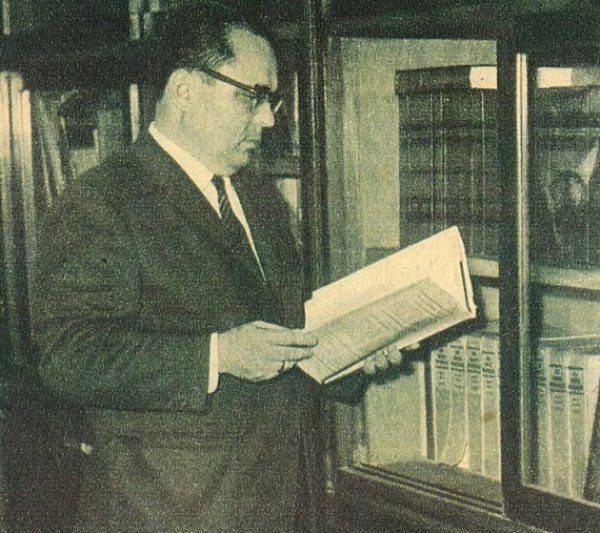 Halil İnalcık kimdir? Halil İnalcık biyografisi Halil İnalcık kimdir? Halil İnalcık biyografisi