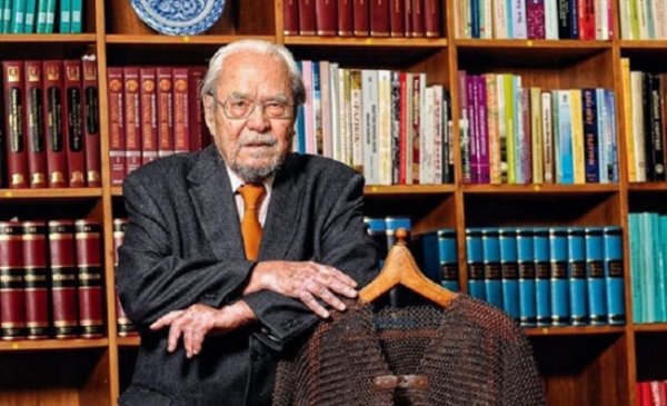 Halil İnalcık kimdir? Halil İnalcık biyografisi Halil İnalcık kimdir? Halil İnalcık biyografisi