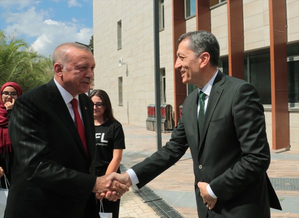 Erdoğan, CHP'nin kalesi Kadıköy'de