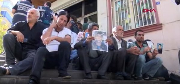 Diyarbakır'daki eyleme katılım sayısı artıyor