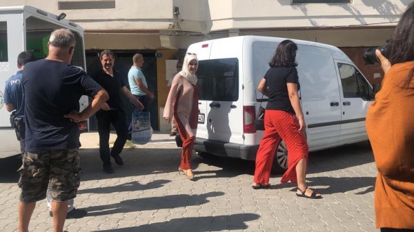 Fabrika çalışanı kadın, 50 bıçak darbesiyle öldürüldü