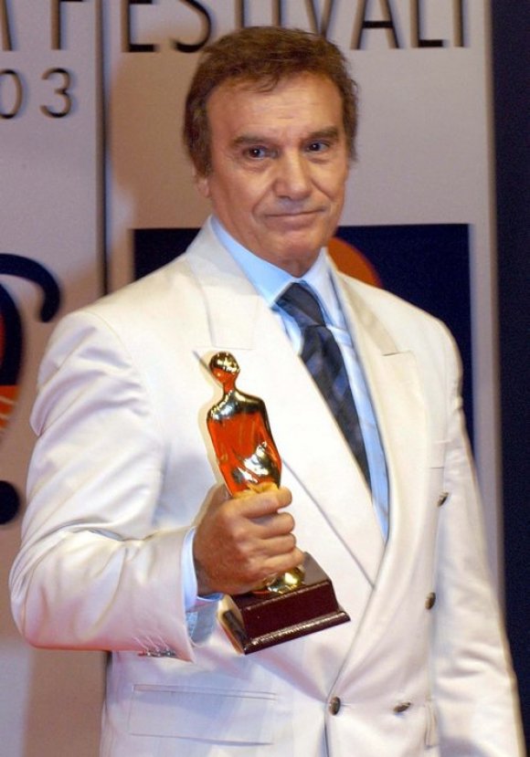 Süleyman Turan hayata veda etti. Süleyman Turan kimdir? Biyografisi Süleyman Turan hayata veda etti. Süleyman Turan kimdir? Biyografisi