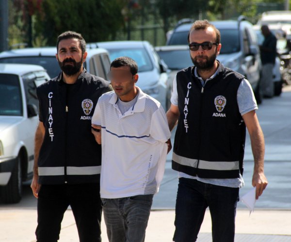 i Uyuşturucu bağımlısı kişi ablasını öldürdü