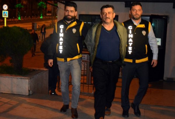 i Tuzak kurarak eşini öldüren cani hakim karşısına çıktı