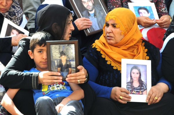 a Diyarbakır'daki ailelerin oturma eylemi 11'inci gününde
