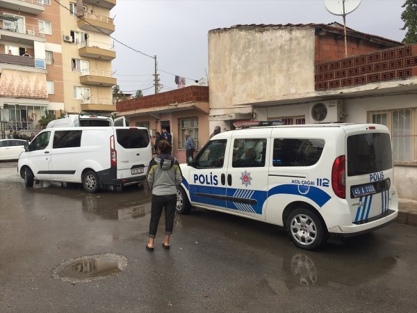 a Manisa'da 18 yaşındaki genç kız öldürüldü