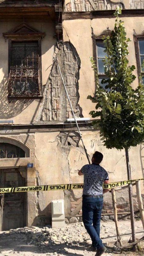 d Çankırı'da art arda depremler