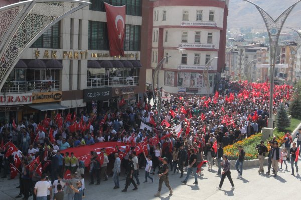 Doğu illerinde teröre tepki yürüyüşleri