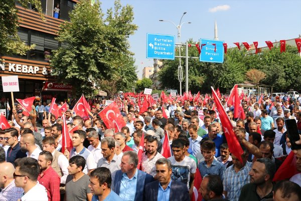Doğu illerinde teröre tepki yürüyüşleri