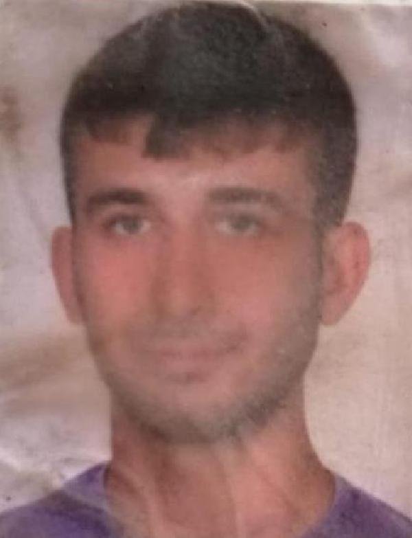 Eşini bıçaklayacakken araya giren kişiyi öldürdü