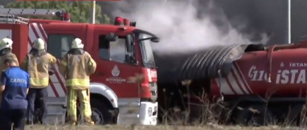 Tuzla'da yanan fabrikada patlama meydana geldi