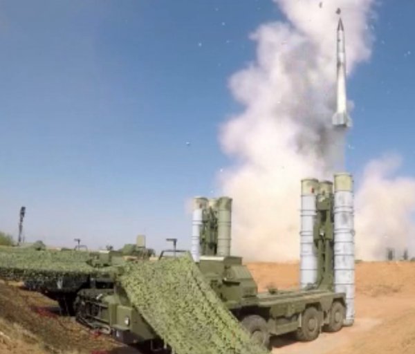 Rusya S-400'lerle tatbikatı yaptı