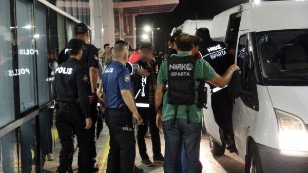 i Isparta’da uyuşturucu operasyonları