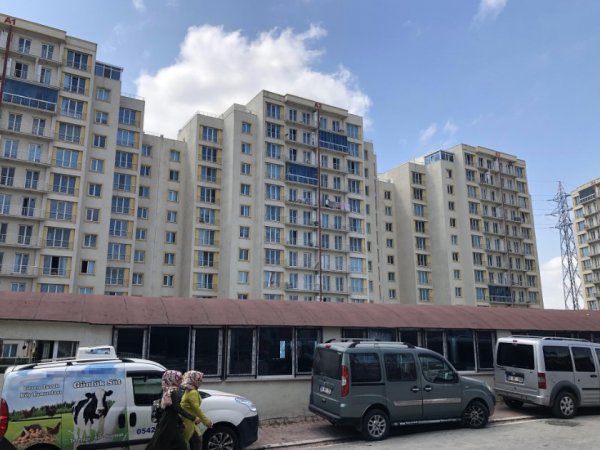 i Esenyurt’ta bakıcı kadın metrelerce yükseklikten düştü