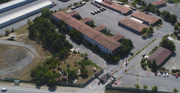 i Hasdal Kışlası'nda hasarlar oluştu