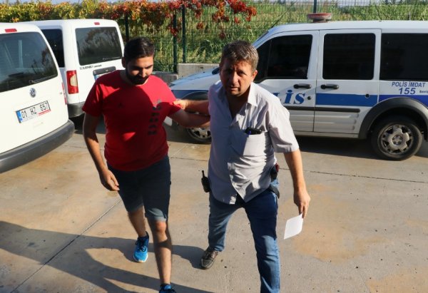 i Sosyal medyada galeyana gelen mahalleliye şafak baskını