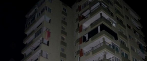 8. kattan düşen İngilizce öğretmeni, hayatını kaybetti