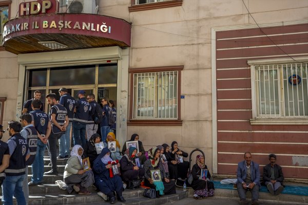 a PKK çocuklarla video çekip, ailelere gönderecekti