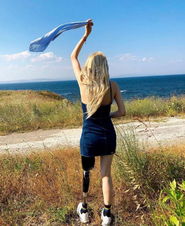 Neslican Tay kimdir? Demir Kadın Neslican Tay biyografisi Neslican Tay kimdir? Demir Kadın Neslican Tay biyografisi