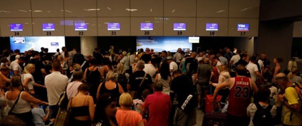 12 uçak Dalaman'dan İngiliz turistleri almaya geldi