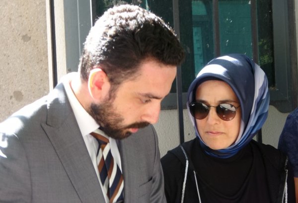 Direksiyon eğitmeni kadını darbettiler