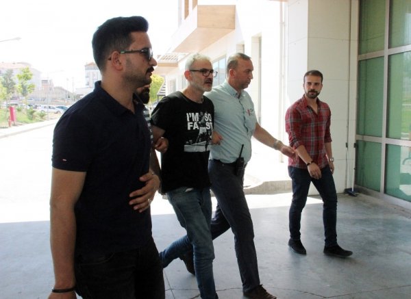 i Eski eşini öldürmeye giden zanlı cezaevinde intihar etti