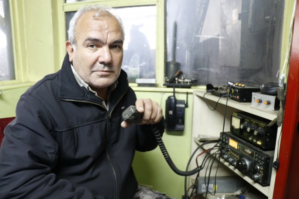 i Depremde telefon yerine telsiz kullanın