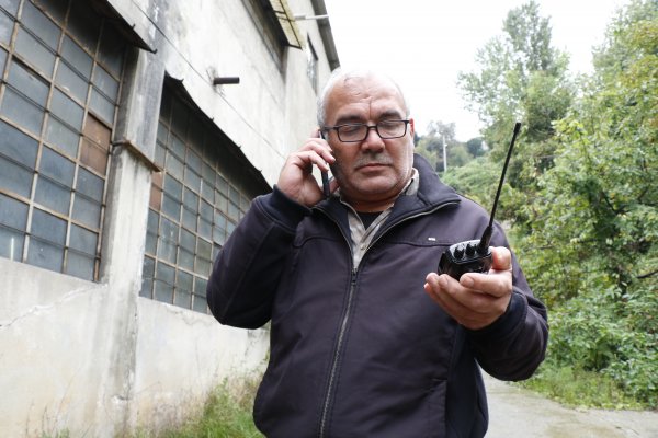 i Depremde telefon yerine telsiz kullanın