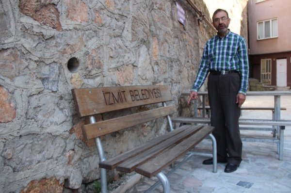 i Caminin bankını çalan hırsızlar aranıyor