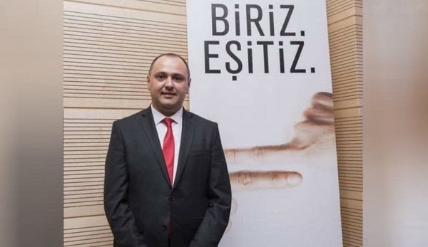 Altunizade metrobüs durağında yoğunluk